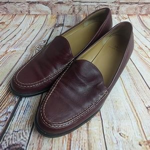 BURGUNDY ANNE KLEIN LOAFERS